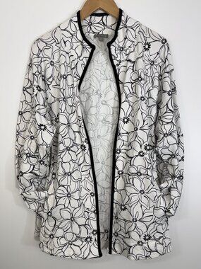 T by Talbots Cozy Crush Jacket Womens Medium M Full Zip White Black Floral